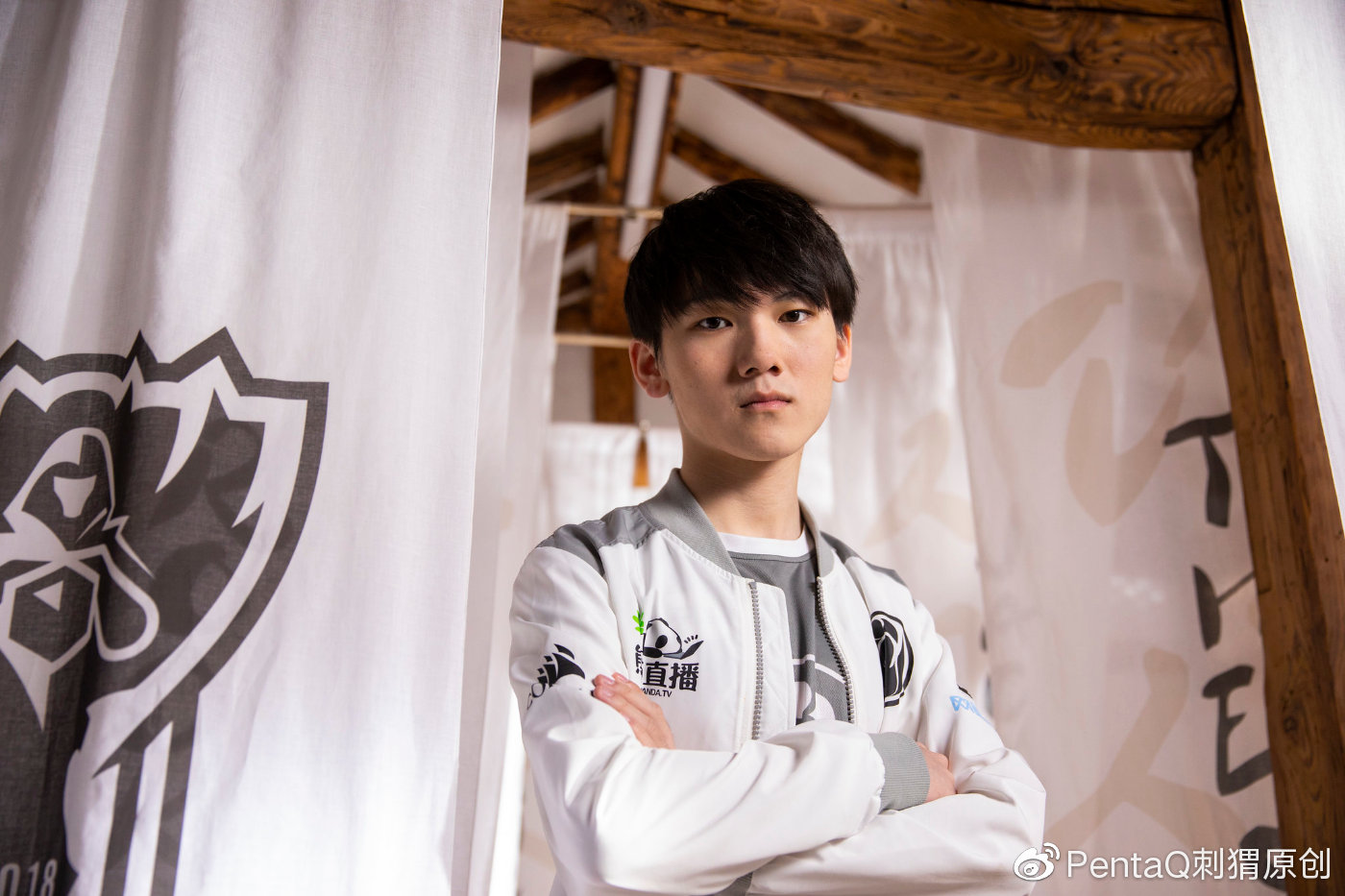 亚博体育-JackeyLove迎来十五赛季高光表现，IG球迷沸腾！的简单介绍