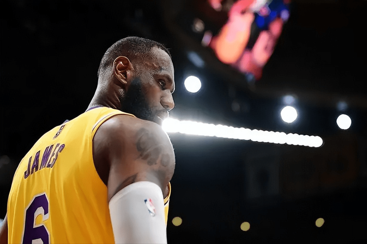 亚博-Rookie新星突破纪录表现惊艳，湖人未来可期！的简单介绍